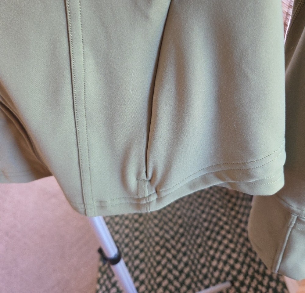 Lululemon InStill Zip-Up Jacket - Picture 4 of 8